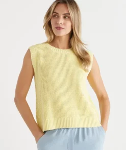 Back Button Tuck Stitch Knit Vest