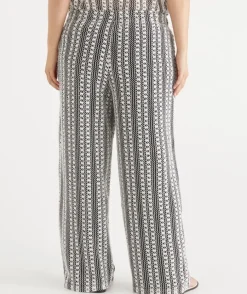 Crochet Straight Leg Pant