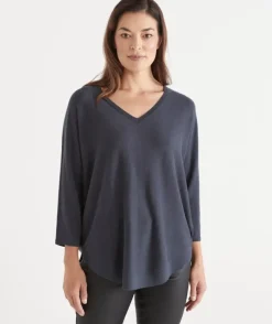 Curved Hem V Neck Jumper