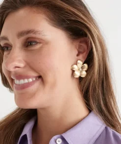 Gold Stud Flower Earring