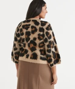 Leopard Print 3/4 Sleeve Knit Top
