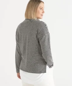 Lightweight Quarter-Zip Jumper - Black Stripe