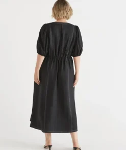 Linen Stitch Detail Short Sleeve Midi Dress