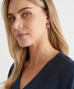 Link Drop Huggie Earring - Gold