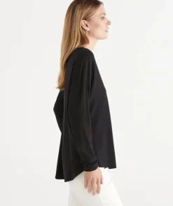 Long Sleeve V Neck Pleat Back Tee