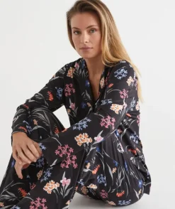 Long Sleeve Winter Bloom Floral Pyjama Set - Black