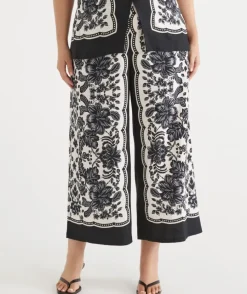 Noir Bloom Culotte Pant