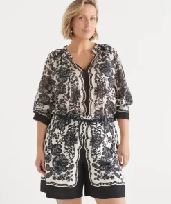 Noir Bloom Short