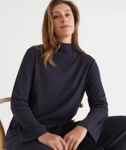 Rib Step Hem Top
