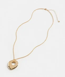 Solid Ring Pendant Necklace