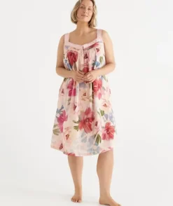 Vintage Floral Sleeveless Nightie - Pink